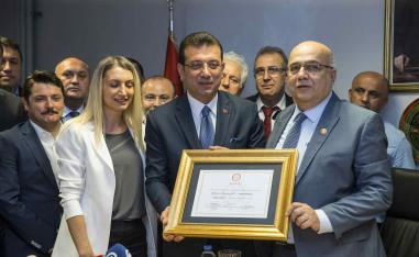 فترة رئاسة بلدية إسطنبول تدوم 5 أعوام
