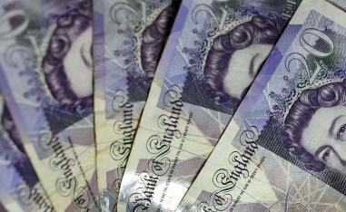 32 twenty pound bank notes were forged