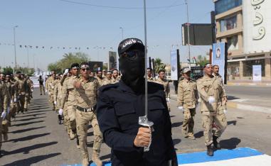 استعراض لقوات الحشد الشعبي في بغداد