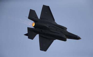 Israeli air strikes hit several Iranian positions near Damascus