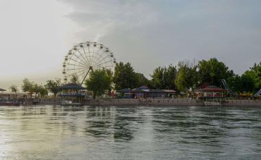 Iraq's Tigris river without the usual ferry rides near the northern city of Mosul