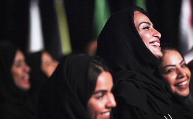 تظافر الجهود لتمكين المرأة وحمايتها