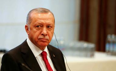 خطوة جديدة لحكومة أردوغان نحو تشديد قبضتها على وسائل الإعلام