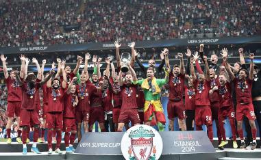 ليفربول يستهل موسمه المحلي بلقب كبير