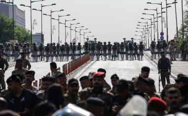 Who stands behind the anti-government protests?