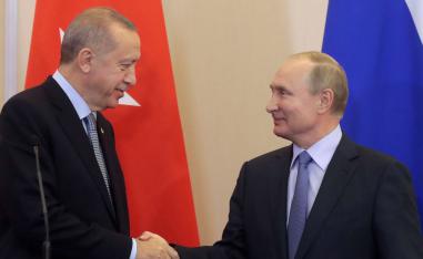 أردوغان يعرض على بوتين إعادة 'التجربة السورية' في ليبيا