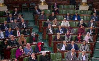 بداية غير مريحة لنواب النهضة