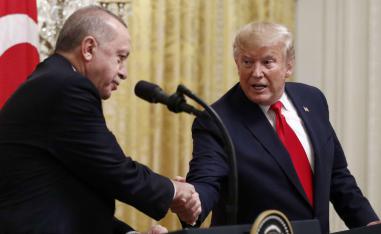 الرئيس التركي رجب طيب اردوغان ونظيره الاميركي دونالد ترامب