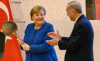 الرئيس التركي رجب طيب اردوغان والمستشارة الالمانية انغيلا ميركل