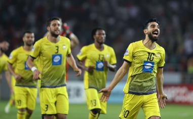 العهد يتصدر مجموعته بفوز ثمين