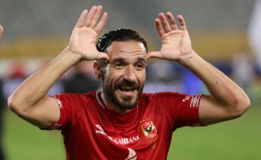 الأهلي يبحث عن لقبه الثاني عشر