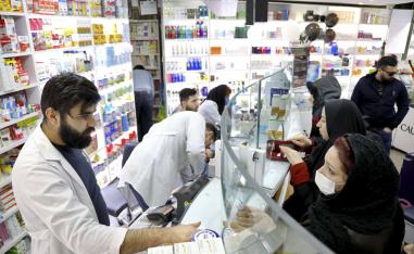 صيدليات إيران تشكو نقصا في أدوية الأمراض النادرة