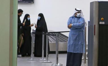 دول الخليج تضررت من استهتار الحكومة الايرانية بالفيروس