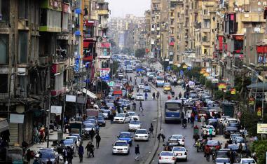 مصر تقبل على أيام عصيبة في ظل توقعات ارتفاع إصابات كوفيد-19