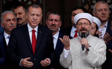 Erbas said that Islam "condemns homosexuality (which causes) diseases and corrupts generations"