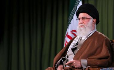 علي خامنئي يروج لانتصار ايران على كورونا