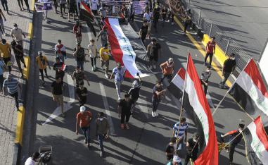 العراقيون يطالبون الكاظمي بالمزيد للجم النفوذ الايراني