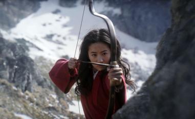 الممثلة الأميركية الصينية الأصل ليو يي فاي بطلة فيلم مولان