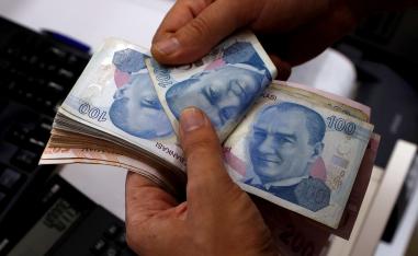 خفض نسبة الفائدة وفق مقاربة اردوغان لم يوقف انهيار قيمة العملة ولم يحد من التضخم