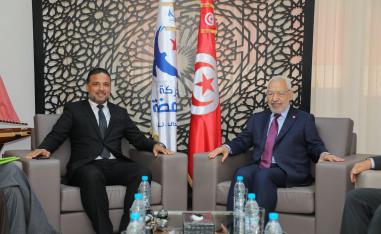 رئيس حركة النهضة ورئيس البرلمان التونسي راشد الغنوشي ورئيس كتلة ائتلاف الكرامة سيف الدين مخلوف