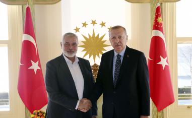 ثاني مرة خلال هذا العام يستقبل فيها أردوغان قادة من حماس