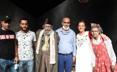 حياة رتيبة عبثية 