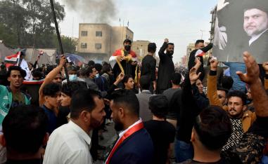 مجموعات من ميليشيا الصدر في مدينة الناصرية جنوب العراق