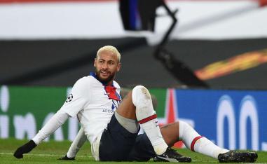 لعب نيمار الى جانب ميسي على مدى اربع سنوات قبل ان ينتقل الى باريس سان جرمان