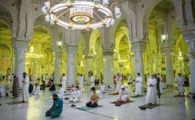 السلطات الدينية السعودية وجهت تعميما للخطباء والأئمة بالتوعية من خطر الاخوان وفكرهم على الأمة