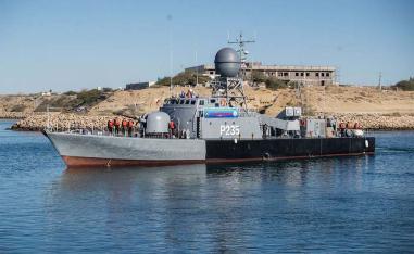 Iranian warship during a drill in the Gulf of Oman