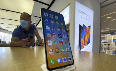 Saudi Arabia announces it would open the largest Huawei store outside China in Riyadh