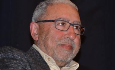 الشاعر المغربي محمد الأشعري