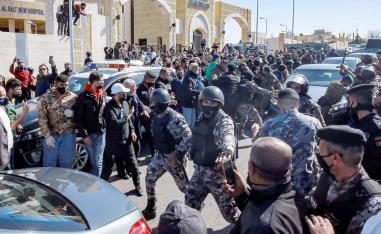فاجعة مستشفى السلط أثارت موجة غضب واسعة بالأردن 