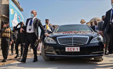 تنقلات البابا كانت عبر طائرة أو مروحية أو سيارة مصفحة