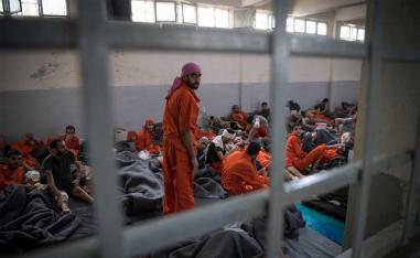 ROval groups in Syria run jails where wide violations are reported against detainees