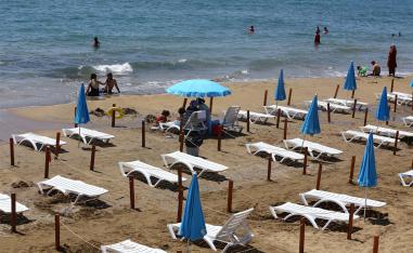 Coronavirus outbreak slashed Turkey's tourism revenues by two thirds in 2020