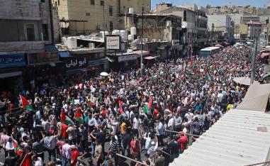 اعتداءات إسرائيل على القدس وغزة تثير غضب الشارع الأردني 