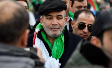 الدبلوماسي الجزائري السابق محمد العربي زيتوت