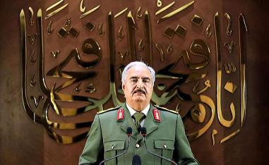 قائد الجيش الوطني الليبي المشير خليفة حفتر