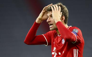 مهاجم منتخب ألمانيا يعتذر من الجماهير الالمانية