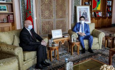 وزير الخارجية المغربي ناصر بوريطة ورئيس البرلمان الليبي عقيلة صالح