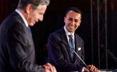Di Maio (R) did not give further details of what the proposed Africa task force would do