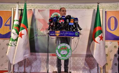 'حمس' تخوض ببراغماتية تجربة أخرى في مشهد سياسي شديد الاضطراب