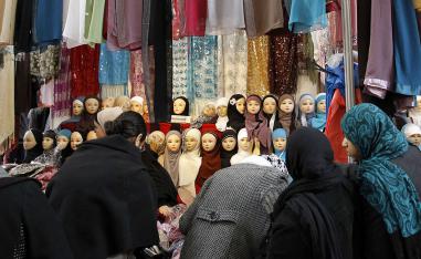 القوة القادرة على العودة بالعرب ألف سنة للوراء