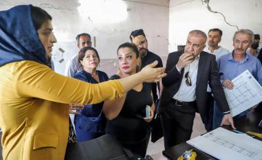 لجنة انتخابية تتدرب على آليات التصويت والفرز للانتخابات القادمة