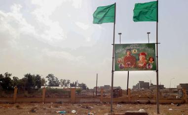 الزمن يبدو وكأنه ا توقف في واحة بني وليد البعيدة وكأنه لم تكن هناك ثورة