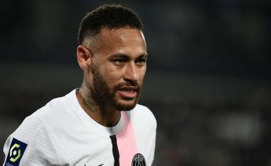 المهاجم البرازيلي يقود سان جرمان لفوز ثمين