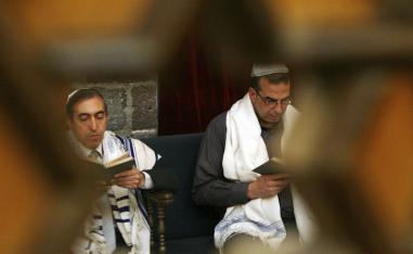  عدد اليهود الذين عاشوا في سوريا مطلع الخمسينات 30 ألف، هاجر معظمهم إلى إسرائيل 