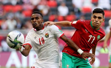 جمع أكبر قدر ممكن من المعلومات عن أداء كل لاعب 