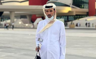 المشجعون المكفوفون يستمعون لأدق تفاصيل المباريات